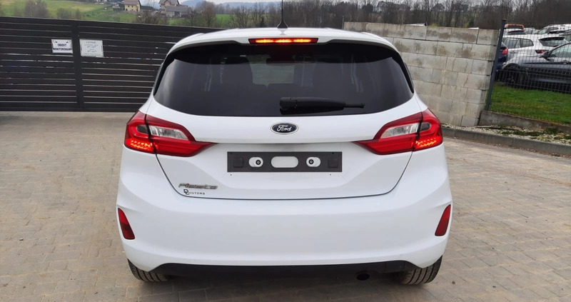 Ford Fiesta cena 17700 przebieg: 77000, rok produkcji 2018 z Ustrzyki Dolne małe 46